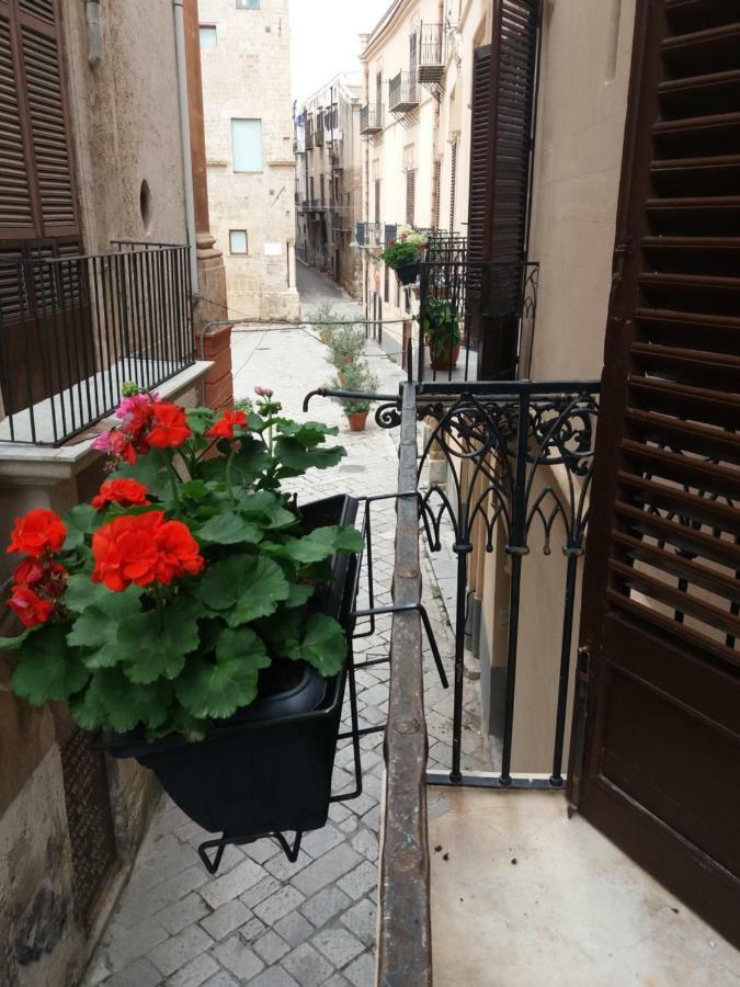 Ferienwohnung La Stanza Del Vicolo Palermo Exterior foto