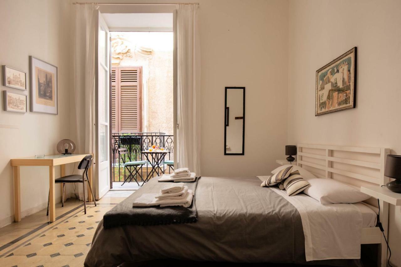 Ferienwohnung La Stanza Del Vicolo Palermo Exterior foto